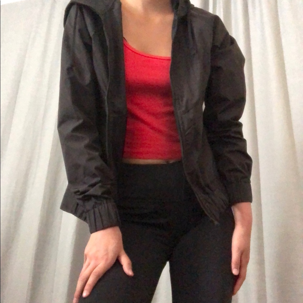 unionbay black windbreaker w/ drawstring hood
